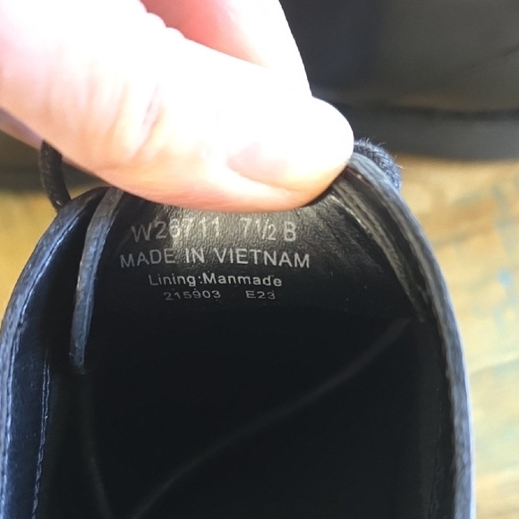 Cole Haan Men's Classic Black Oxfords - Picture 5 of 8